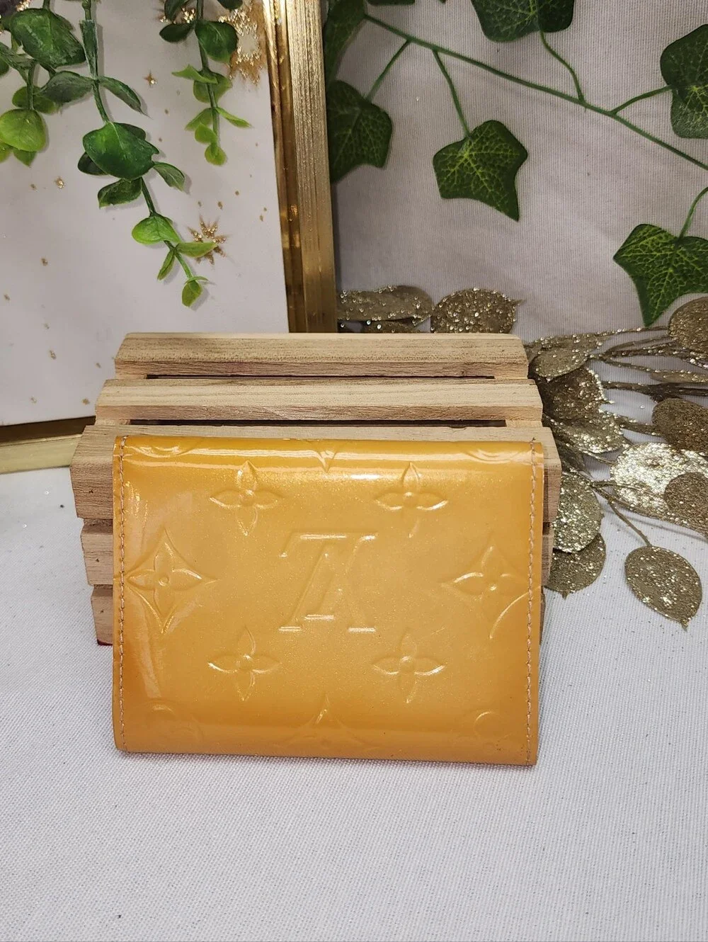 Authentic Louis Vuitton Vernis Card Wallet In Gold - LIKE NEW
